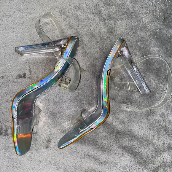 Womens holographic pumps - Picture 3 of 5